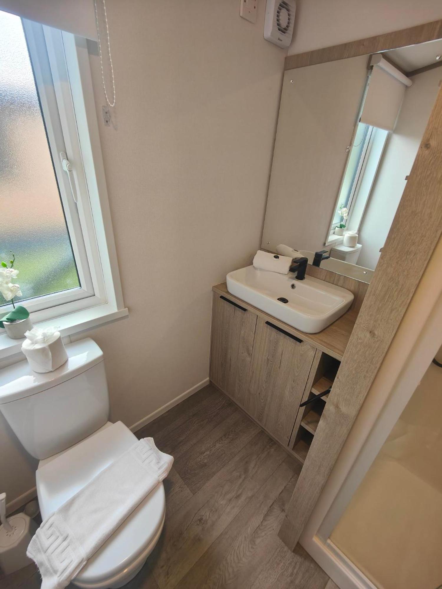 Holiday home Loki's Retreat With Hot Tub York