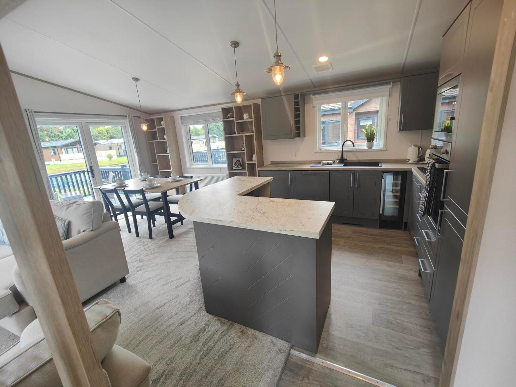 Holiday home Loki's Retreat With Hot Tub