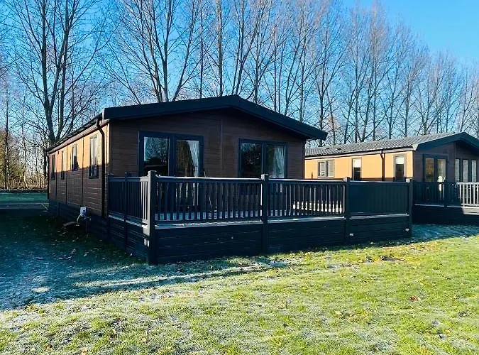Loki\'S Retreat Lodge With Hot Tub